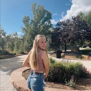 Meet your Posher, Logyn